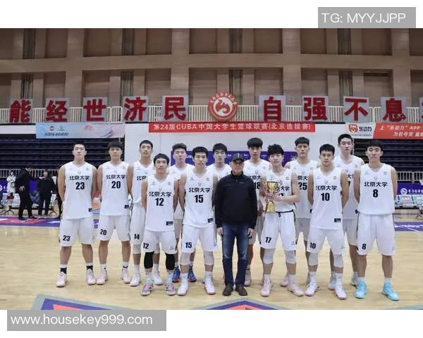 华清大学篮球队笑傲CBA联赛，全胜称霸榜首