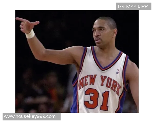 尼克斯迎来新赛季首胜，状元秀表现抢眼再现希望